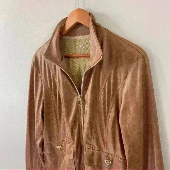 TAIL Activewear faux leather jacket - Picture 2 of 6